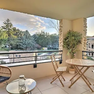 Appartement Moderne - Terrasse - Piscine - Parking, Ventabren